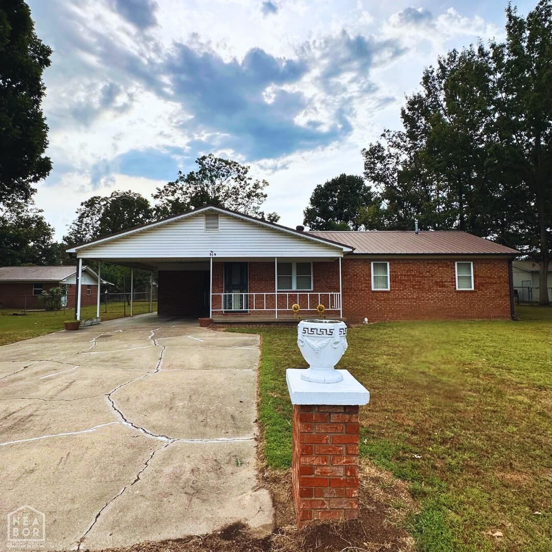 Property Photo: 319 N Stephan Lane AR 72422