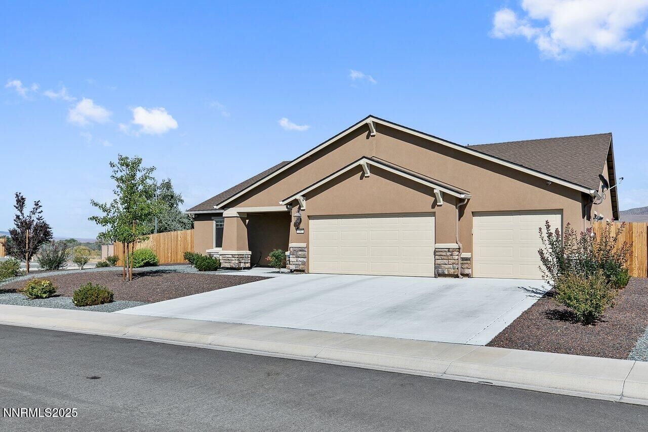 Property Photo:  183 Deerfield Road  NV 89403 