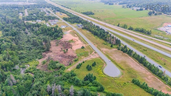 Property Photo:  56 Runway Court  NS B2N 6L3 