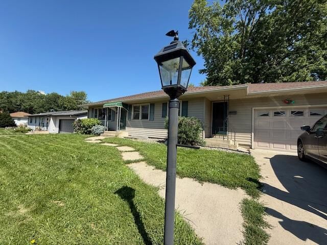 Property Photo: 230 W 3 1/2 Street MN 55387