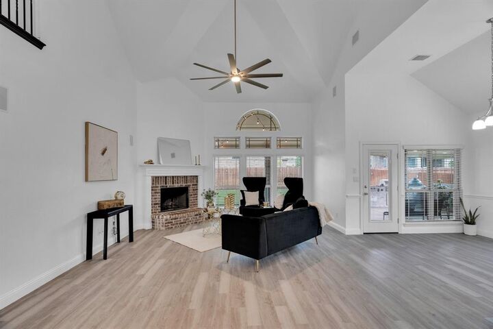 Property Photo: 234 Rossville Drive TX 76065