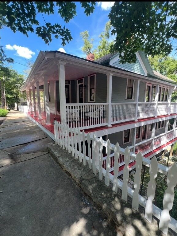 265 Spring Street  Eureka Springs AR 72632 photo