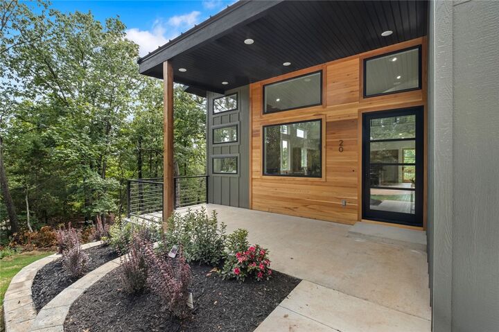 Property Photo:  20 Stretford Drive  AR 72714