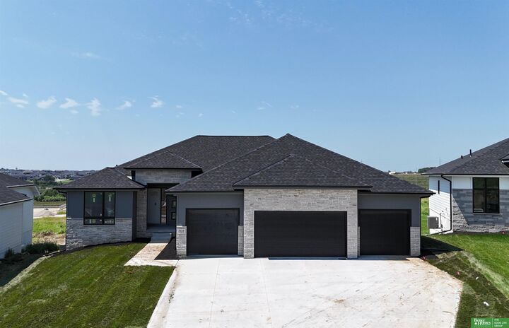 5618 N 198th Street  Elkhorn NE 68022 photo