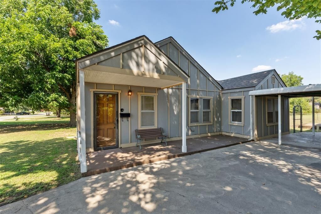 Property Photo:  5925 NW 28th Street  OK 73127 