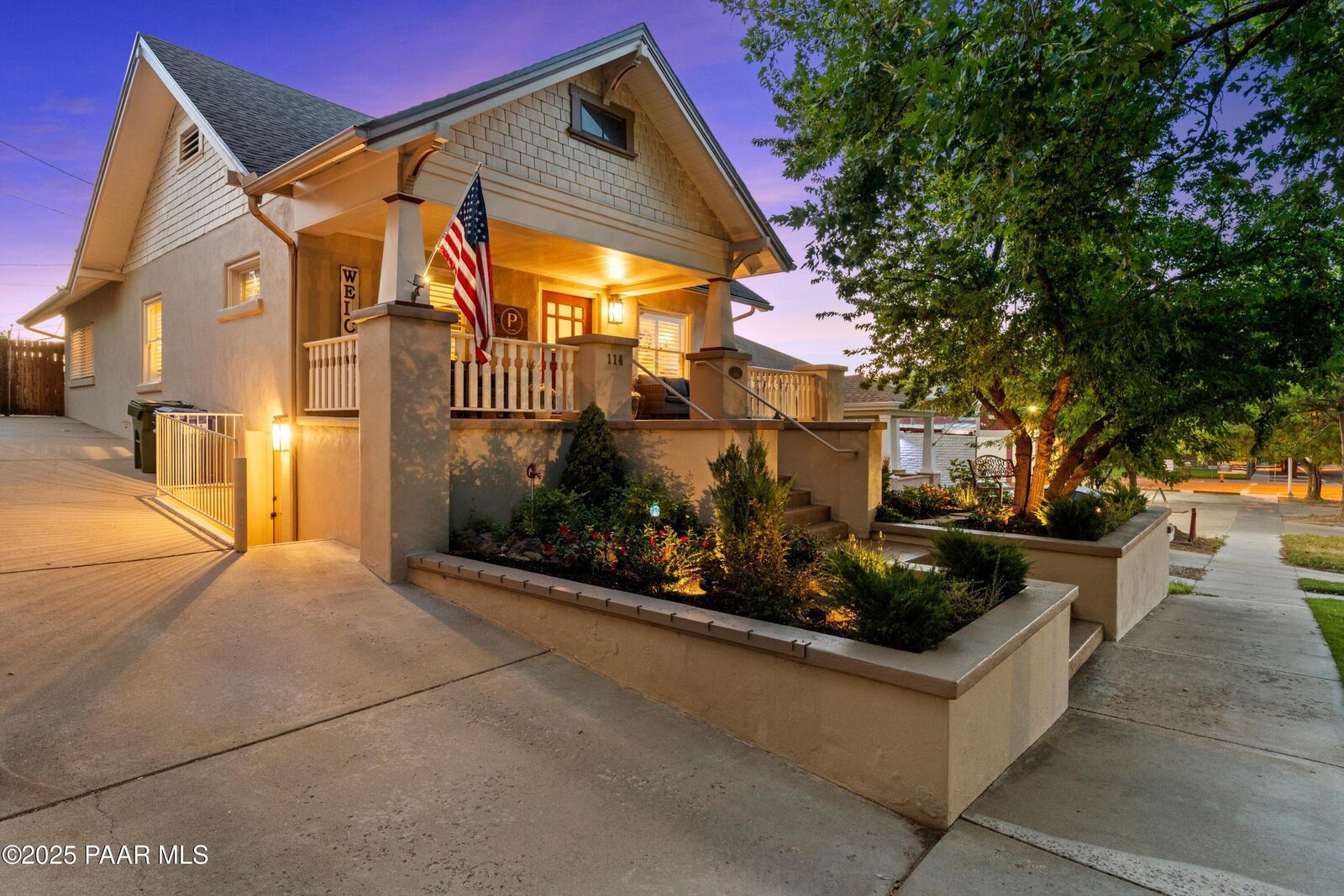 Property Photo:  114 S Pleasant Street  AZ 86303 