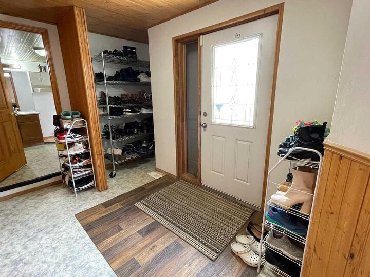 Property Photo:  156 Sherwood Drive  AB T7V 1P6 
