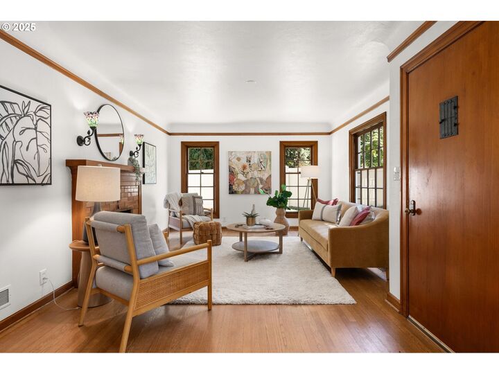 Property Photo:  14629 NE Halsey St  OR 97230 