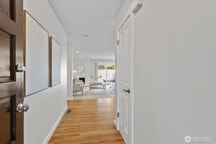 Property Photo: 2507 175th Avenue NE WA 98052