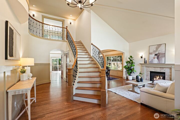 Property Photo:  16633 NE 40th Court  WA 98052 
