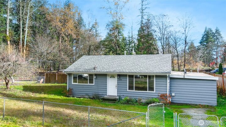16004  114th Avenue SE  Renton WA 98055 photo