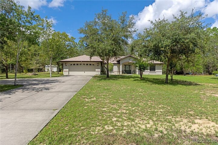 Property Photo: 655 N Heathrow Drive FL 34461