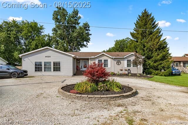 Property Photo: 4625 Bluebush Road MI 48162
