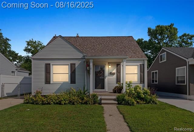 Property Photo:  1811 Browning Street  MI 48220 