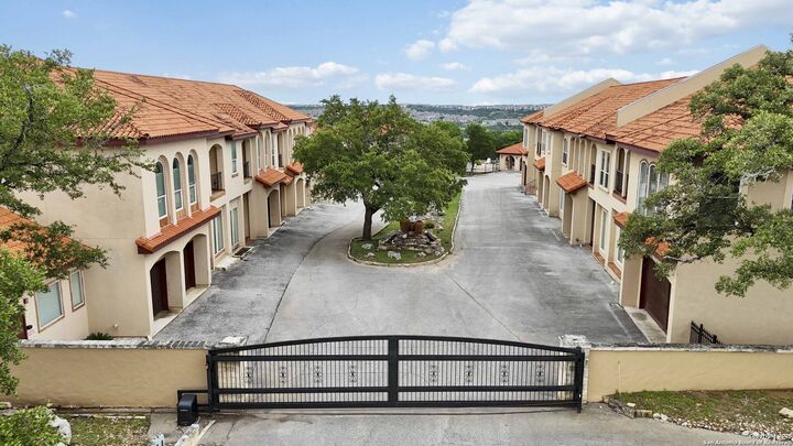 23510 Canyon Golf 101  San Antonio TX 78258 photo