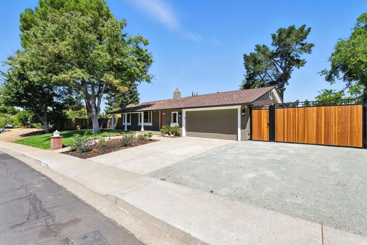 Property Photo:  5701 Lewis Way  CA 94521 