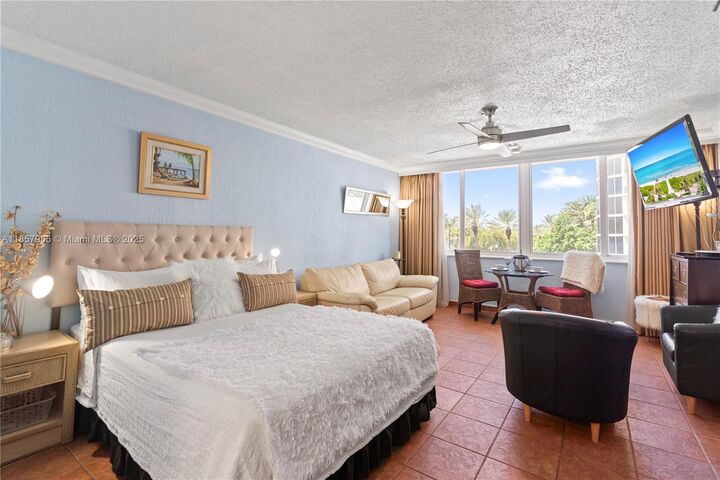 Property Photo:  19201 Collins Ave 129  FL 33160 