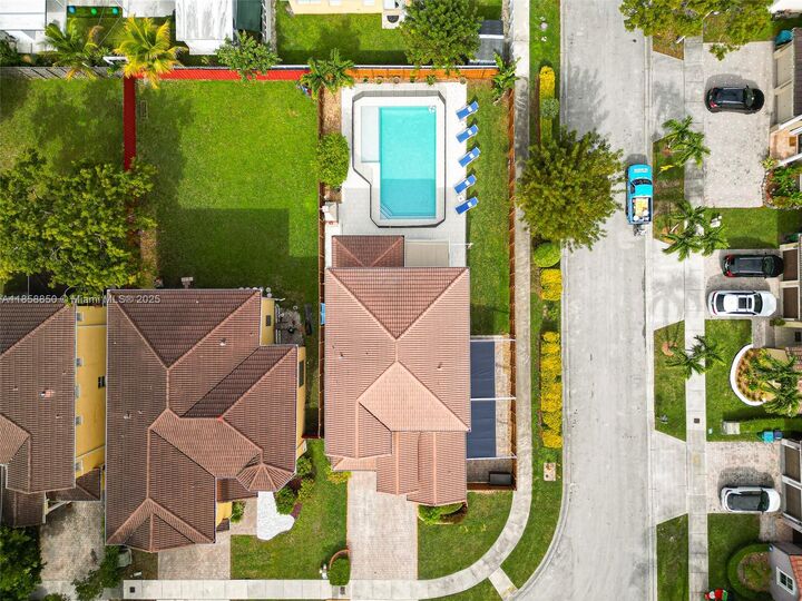 Property Photo:  16403 SW 79th Ln 16403  FL 33193 