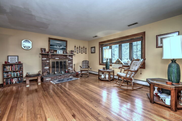Property Photo:  44 Great Meadow Drive  CT 06460 