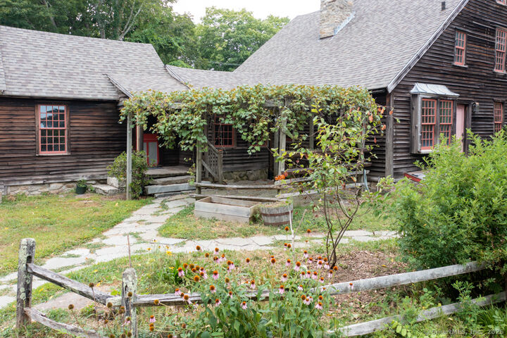 Property Photo:  131 Cow Hill Road  CT 06413 
