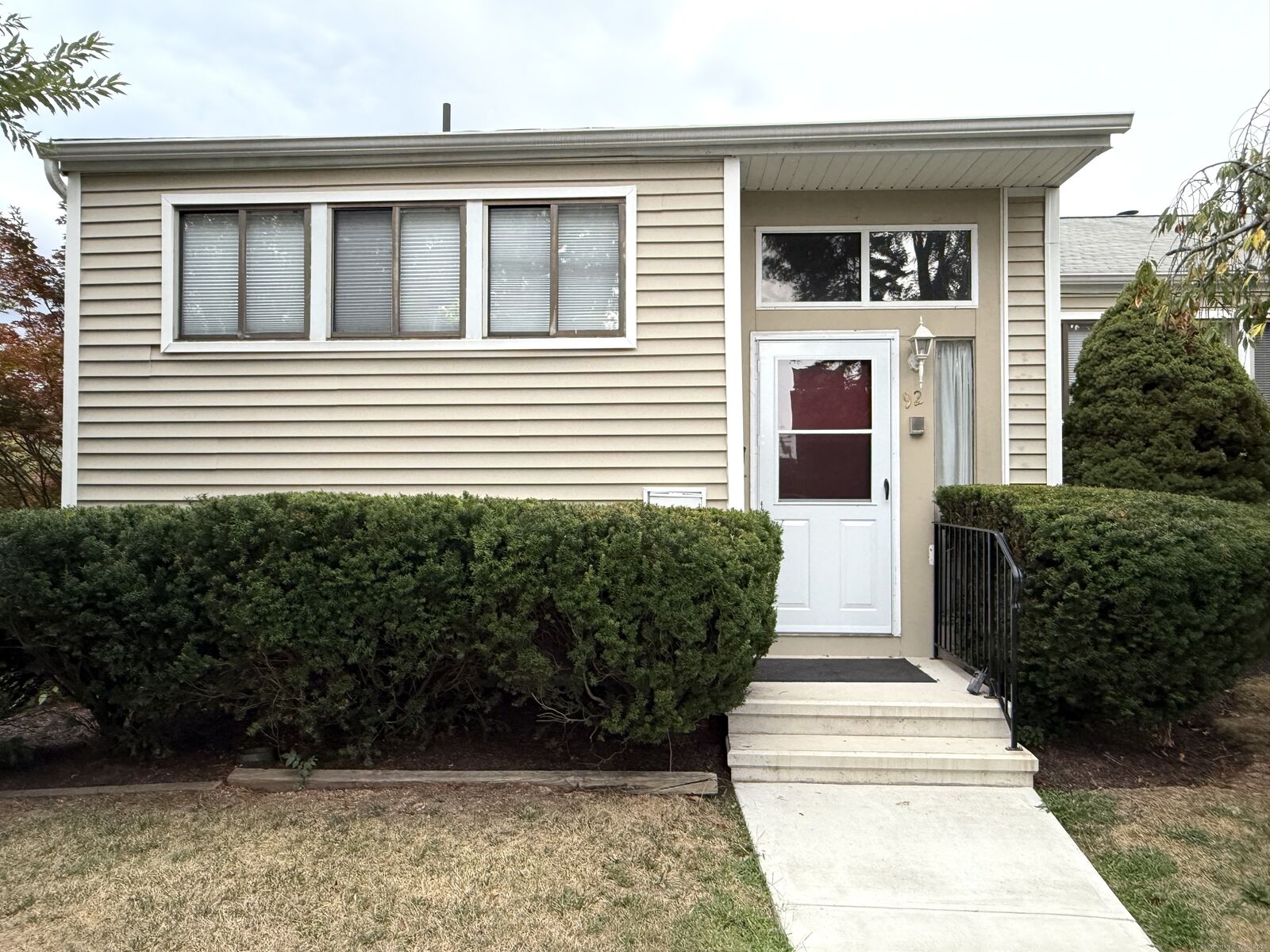 Property Photo:  92 Shepards Knoll Drive 92  CT 06514 