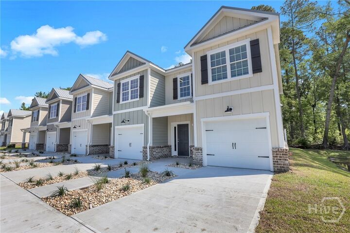 Property Photo:  105 Sherwood Court 5  GA 31326 
