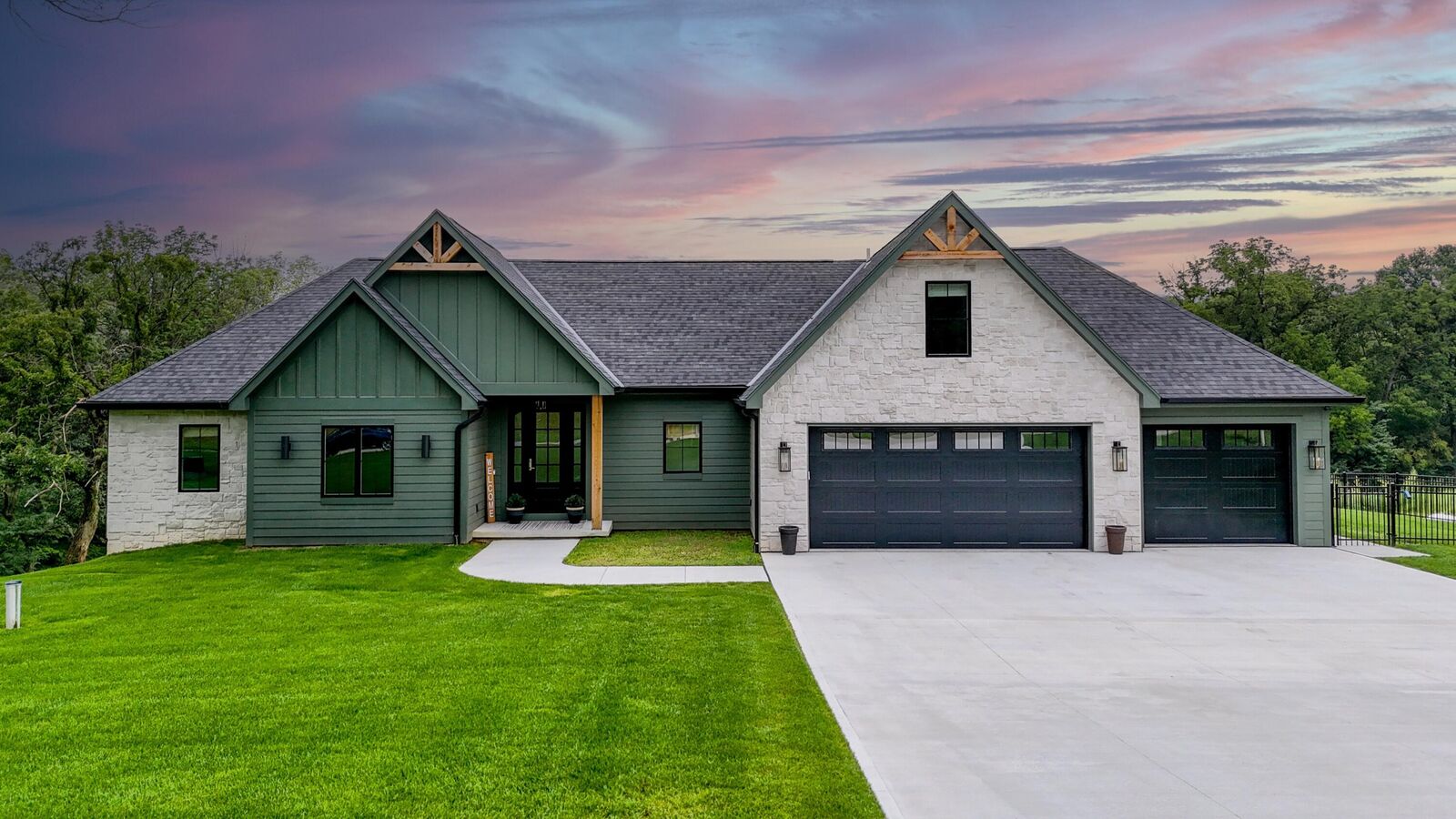 Property Photo:  23056 Frontier Lane  IA 51534 