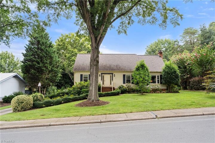Property Photo:  4121 Allistair Road  NC 27104 