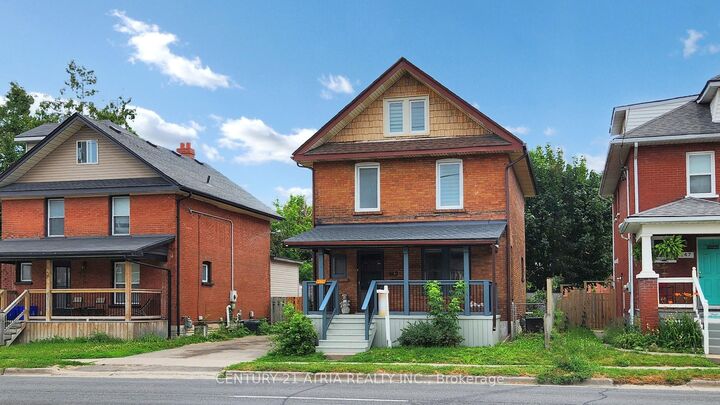 Photo de la propriété:  149 Adelaide Avenue E  ON L1G 1Z2 