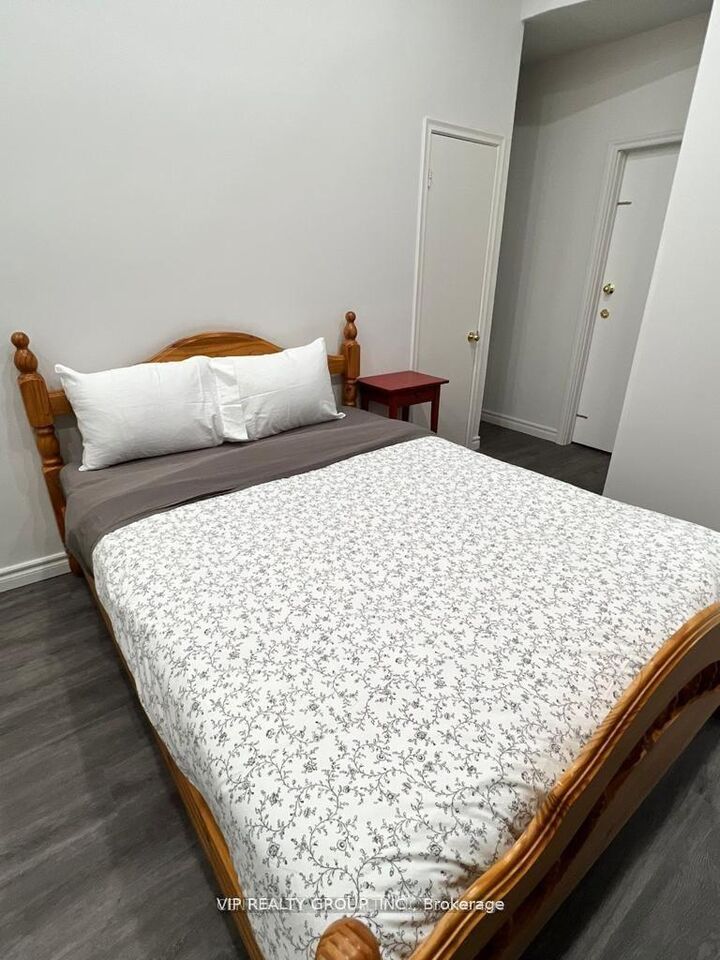 Property Photo:  2626 Eglinton Avenue E Unit 3  ON M1K 2S3 