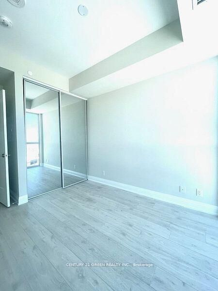 Property Photo: 15 Lynch Street 1804 ON L6W 2Z8