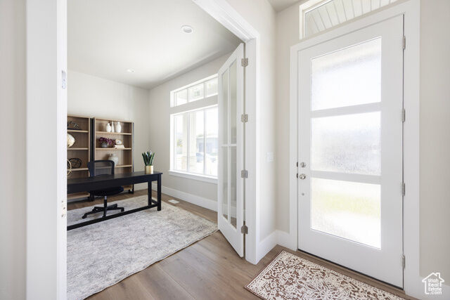 Property Photo: 633 E Vandalay Ln E UT 84020