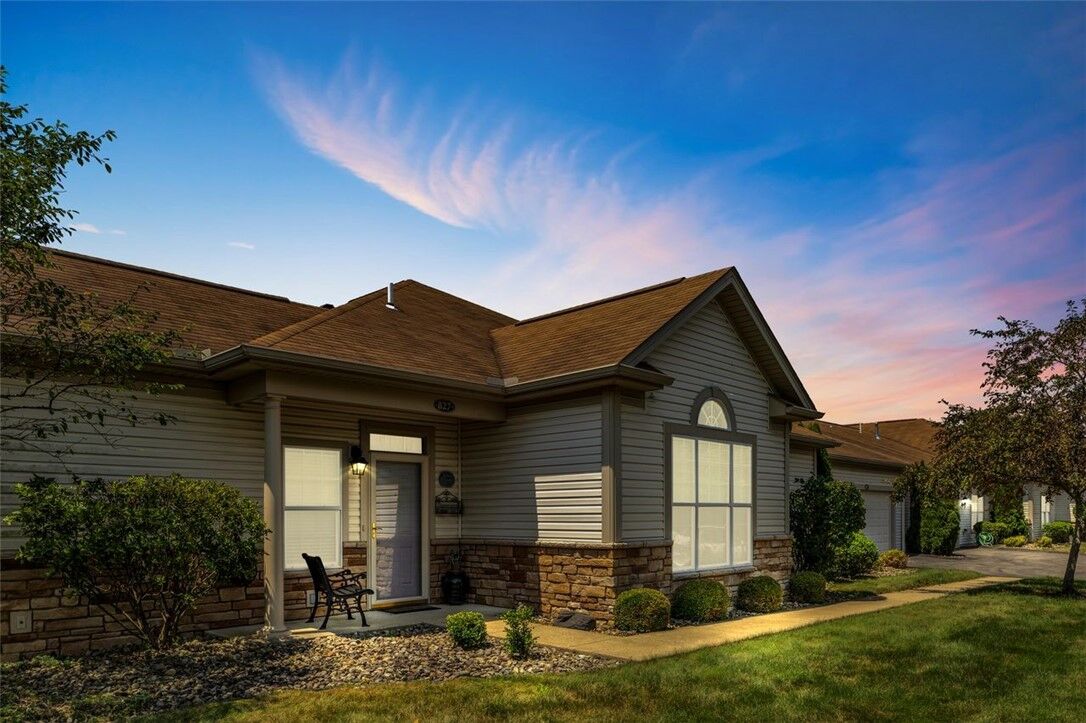 Property Photo: 827 Van Buren Blvd PA 15042