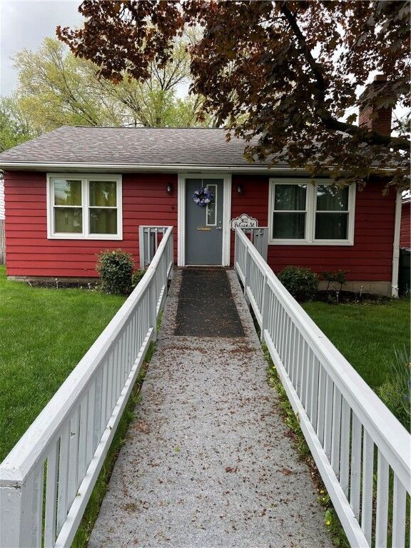 Property Photo: 302 Petain St PA 16117