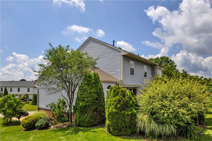 Property Photo: 1227 Valleyview Dr. PA 15055