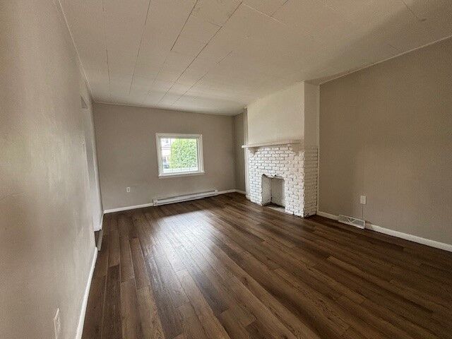 Property Photo:  634 6th St  PA 15140 