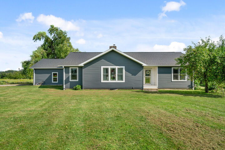 9408 N Straits Highway  Cheboygan MI 49721 photo
