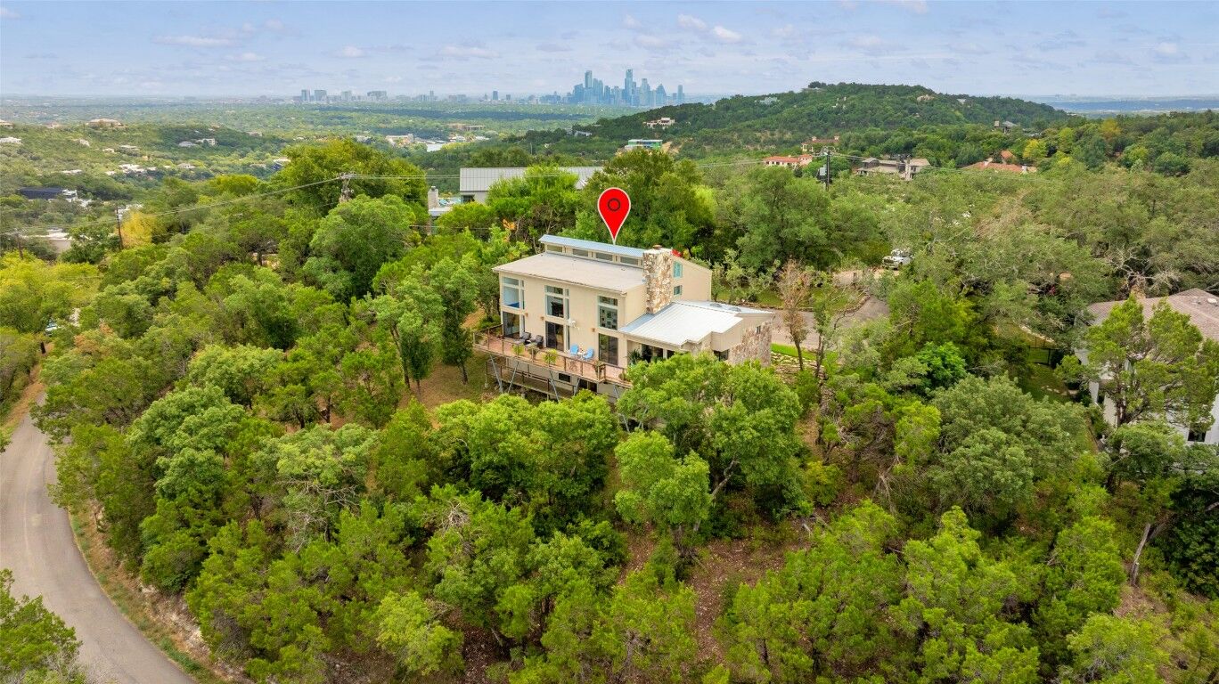 Property Photo:  914 Calithea Road  TX 78746 