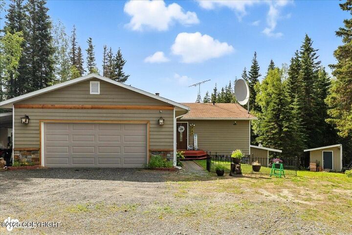 39705 Moose Range Drive  Sterling AK 99672 photo
