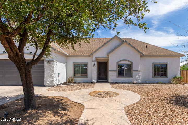 Property Photo:  447 S Warner Drive  AZ 85120 