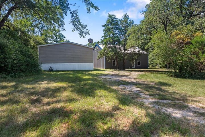 Property Photo: 5335 Lucy Ellen Parkway TX 77807
