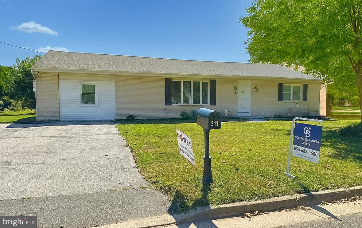 Property Photo:  311 Pine Street  NJ 08069 