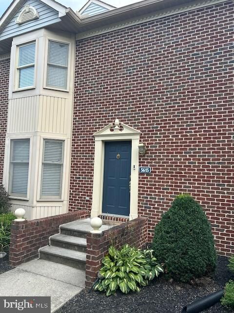 Property Photo:  5615 Moreland Court  PA 17055 