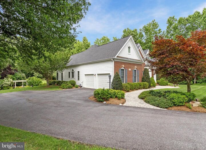 Property Photo: 2514 Coxshire Lane MD 21035