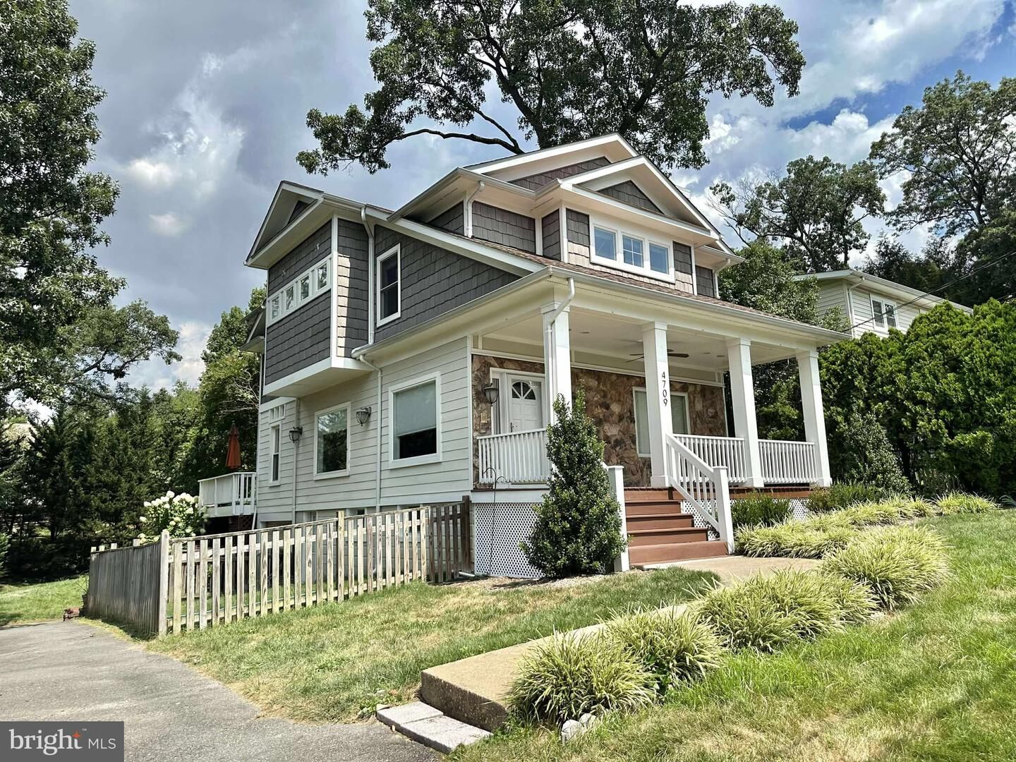 Property Photo: 4709 7th Street S VA 22204