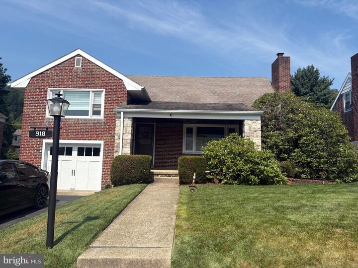 918 N 25th Street  Reading PA 19606 photo
