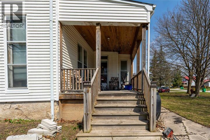 Property Photo:  4026 Petrolia Line  ON N0N 1R0 