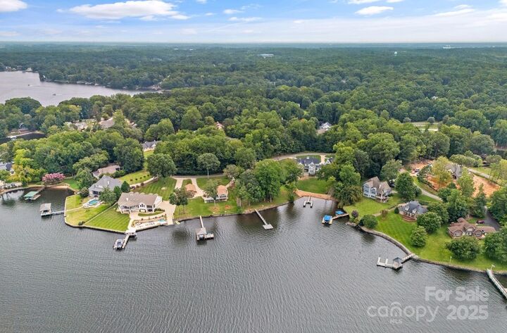 Property Photo:  346 Lakeview Shores Loop  NC 28117 