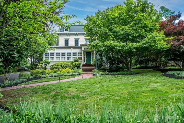 44 Rector Street  Metuchen NJ 08840 photo