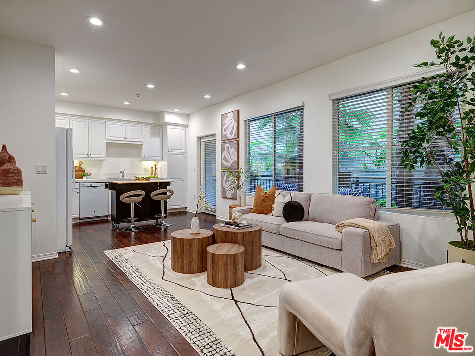 Property Photo:  6020 S Seabluff Dr  CA 90094 